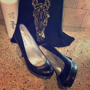 Guess Black Round Toe Heels
